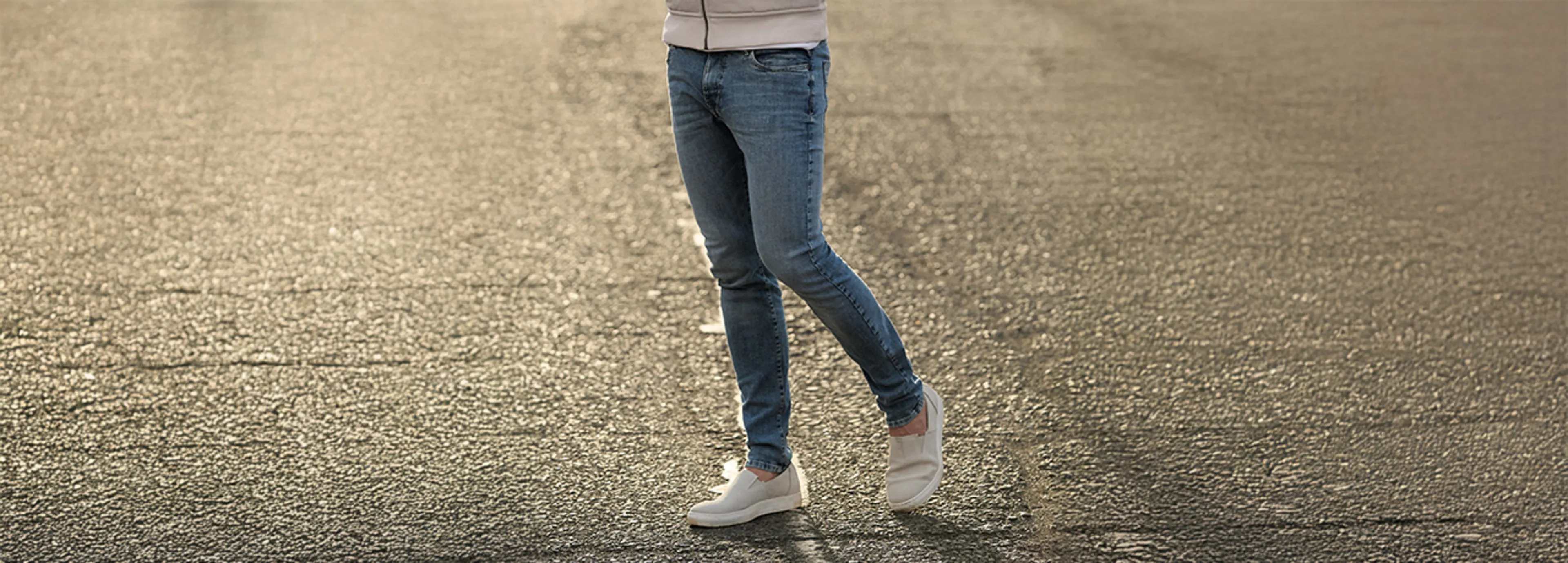 Modische Jeans – lässig, robust und in top Passformen.
