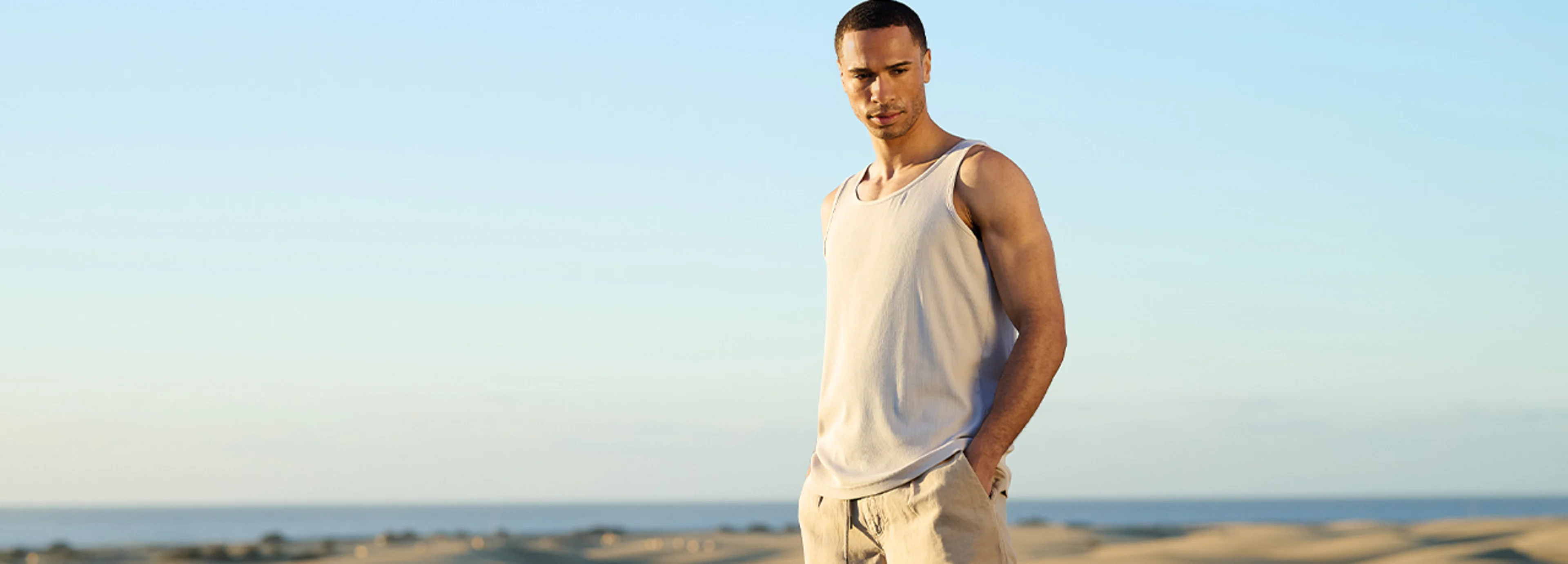 Coole Tank Tops für Herren – ideal für Sommer, Sport & Freizeit.