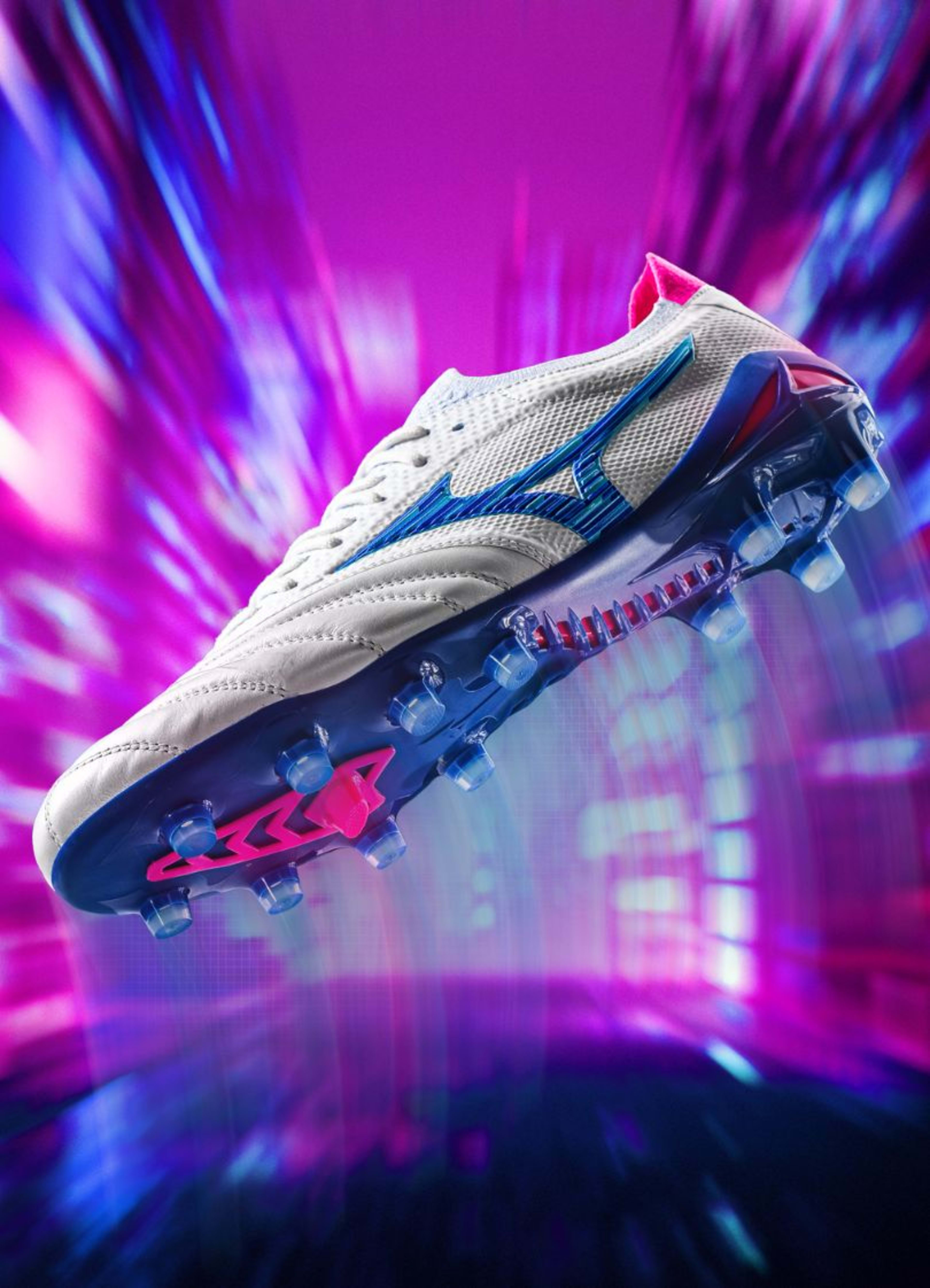 Ein Mizuno Urban Electric Fussballschuh.