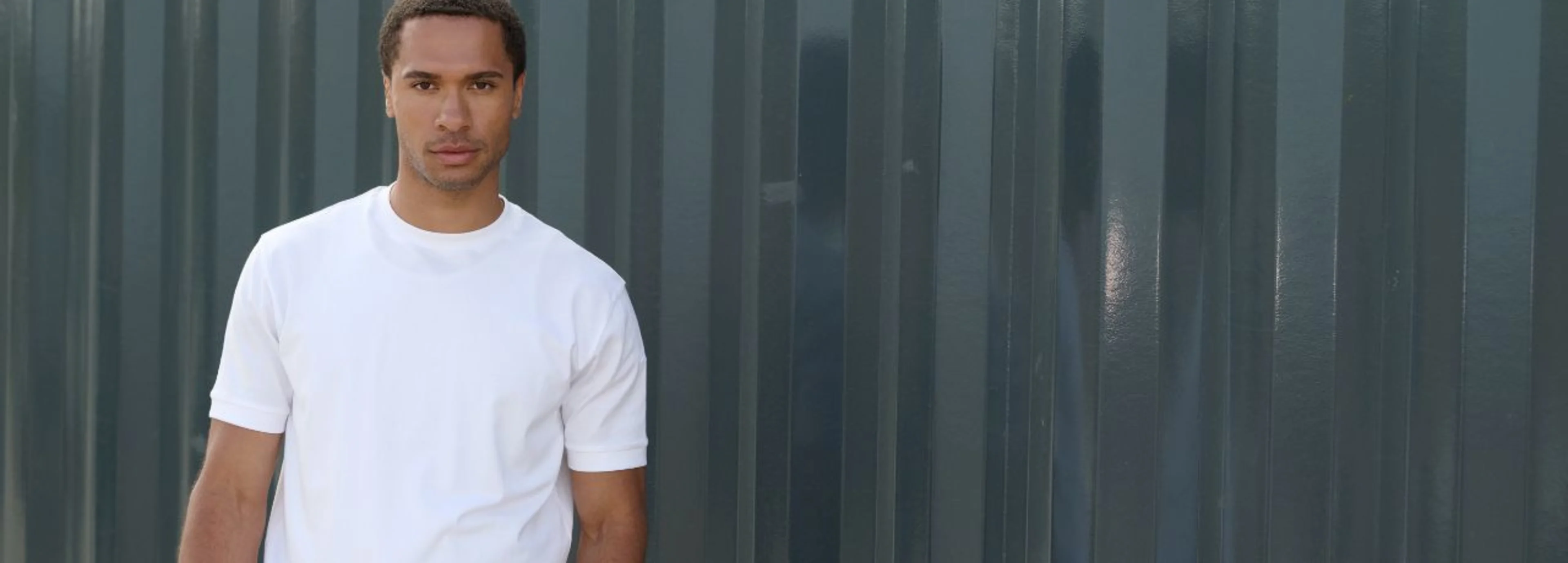 Hochwertige Basics – ideal für Layering oder als zeitlose Essentials.