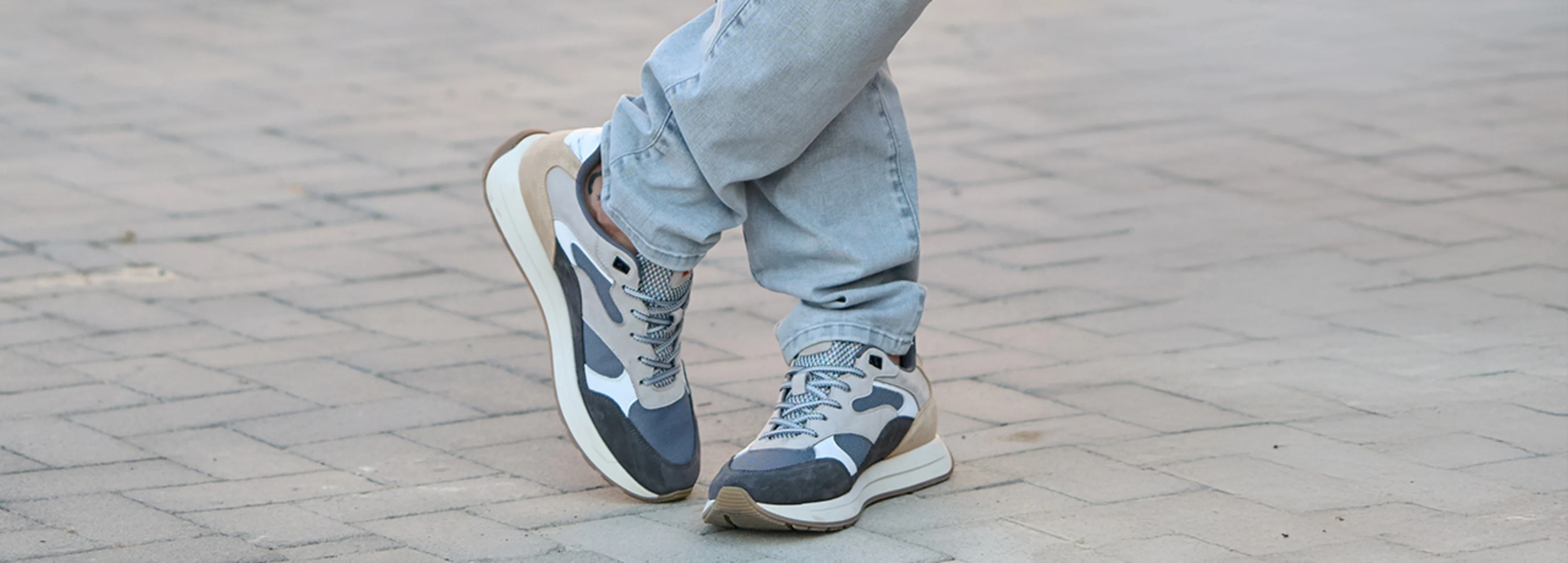 Modische Herren-Schuhe von emilio adani – stilvolle Sneaker, elegante Lederschuhe und bequeme Boots für jeden Anlass.