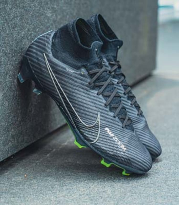 NIKE BLACK PACK