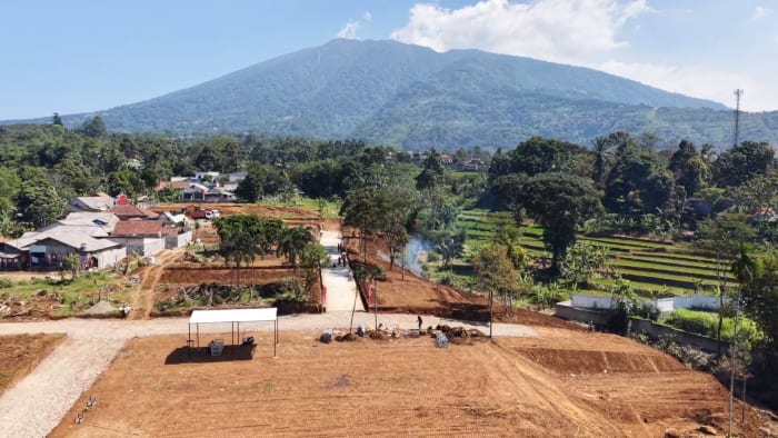 Foto drone kavling dekat Gunung Salak
