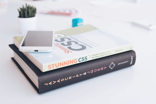 building-beautiful-u-is-with-tailwind-css