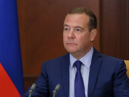 Медведев заявил, что решение вернуть Крым в состав России было единственно возможным
