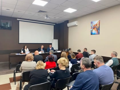 В Симферополе состоялась конференция справедливороссов и лекция для партийных активистов