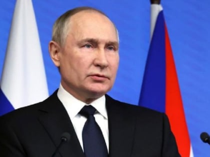 В годовщину воссоединения России и Крыма Владимир Путин прибыл в Севастополь