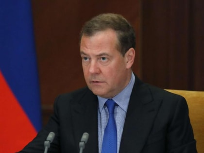 Не надо иллюзий: Медведев о конфликте на Украине