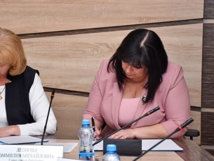 С новой главой администрации Евпатории подписали контракт