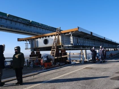 Крымский мост опять закроют на полдня 26 января для продолжения ремонта