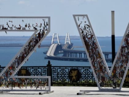 Киеву не удалось вывести из строя Крымский мост