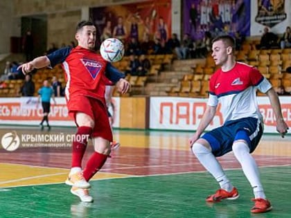 Автошкола "Формула" "на флажке" забирает три очка у ялтинских спартаковцев