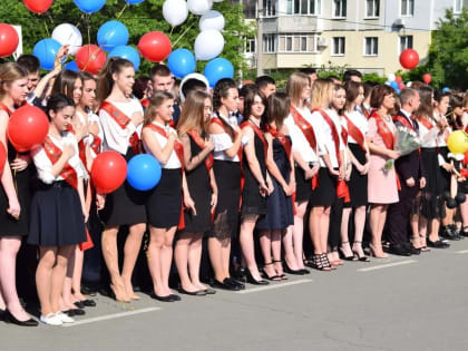 В Крыму не исключили возможность отмены последних звонков в школах