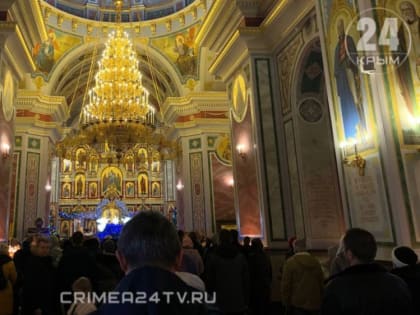 Православные крымчане отмечают Рождество Христово