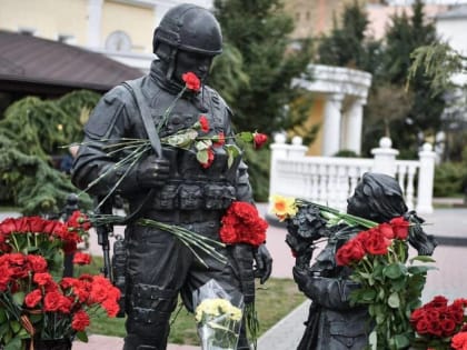 Владимир Константинов поздравил крымчан с Днем Сил специальных военных операций