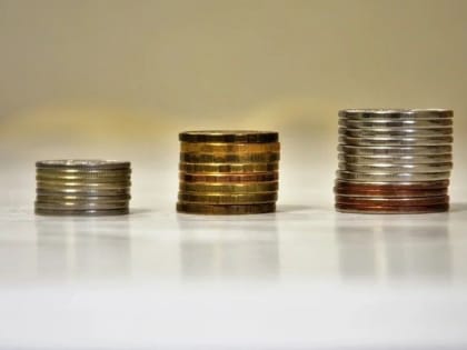 Объем кредитов россиян впервые превысил 27 трлн руб