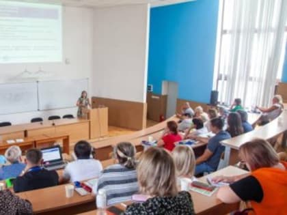 450 управленцев новых регионов обучились российским стандартам в КФУ