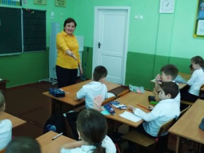 Учитель на фоне эпохи