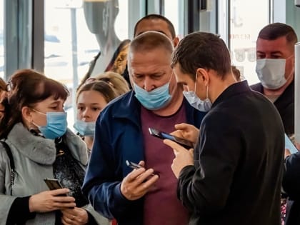 Власти Севастополя отменили QR-коды при посещении общественных мест