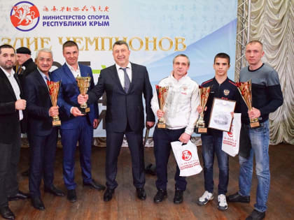 Сергей Аксёнов наградил боксёров на традиционном спортивном мероприятии «Созвездие Чемпионов»