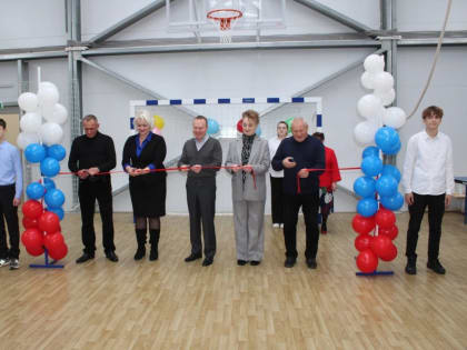 В селе Чистополье Ленинского района торжественно открыли модульный спортзал