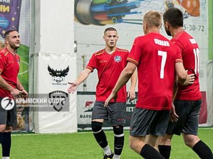 Расписание матчей 10-го тура Регулярного чемпионата Ночной Лиги Football Simf 5x5 сезона-2024