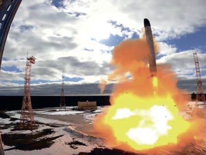 Пауза на вооружении: чего ждать от приостановки участия России в ДСНВ