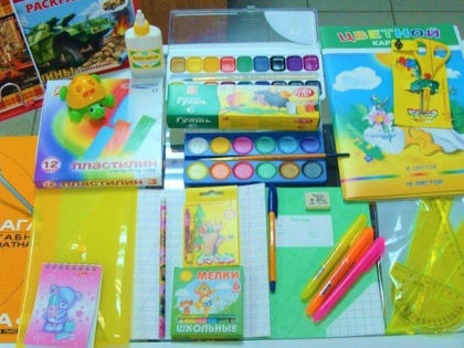 Единороссы запустили акцию «Собери ребенка в школу» в новых регионах