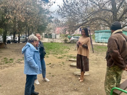 Депутаты провели встречи с жителями на округах