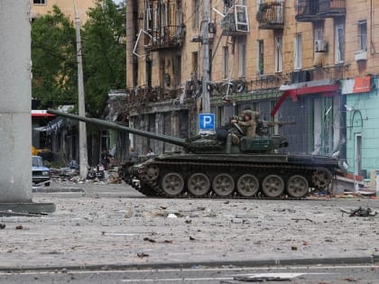 Москва готова продолжать диалог, Киев продлевает военное положение. События вокруг Украины