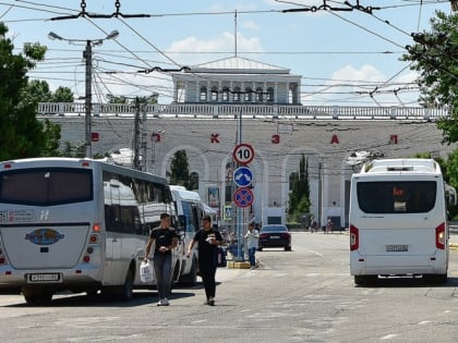 Автобусы перевезли 33 тыс пассажиров между Крымом и новыми регионами за год