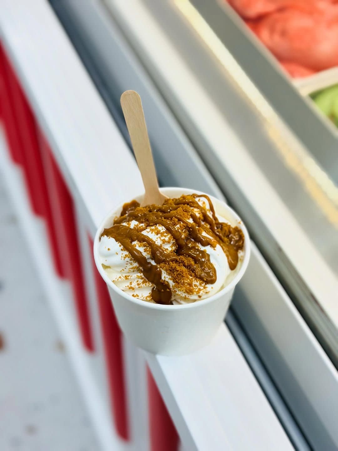 Frisch zubereitetes Eis-Dessert