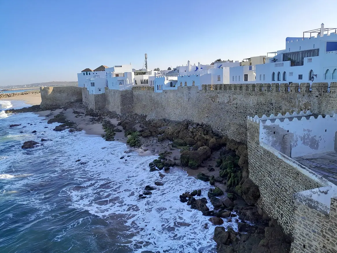Sea walls above the Atlantic, Asilah