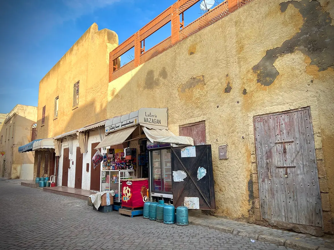 Street scene inside the Portuguese City of El Jadida