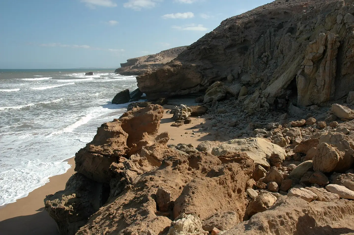 Sandstone cliffs and rocks above the Atlantic near Tabakechoult beach
