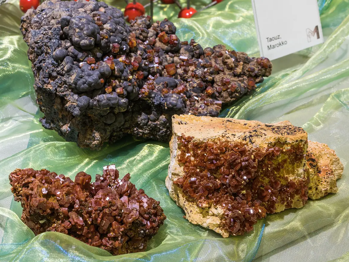 Red vanadinite crystals from the Taouz mining area