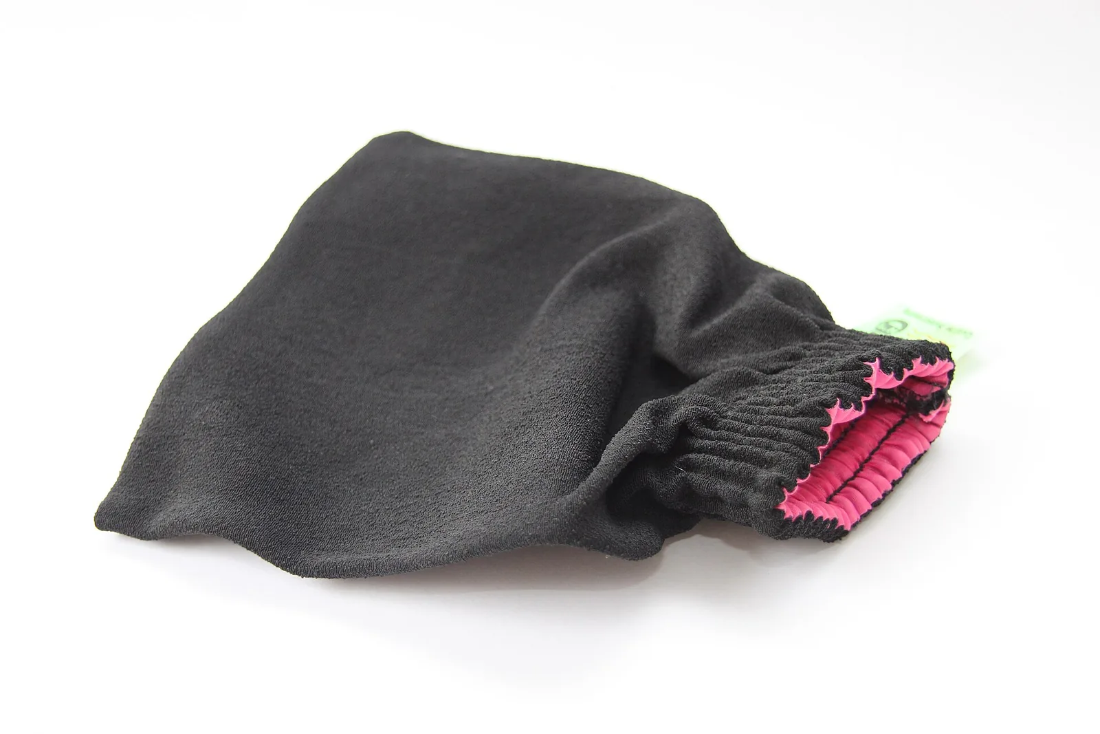 Kessa exfoliating glove used in the hammam