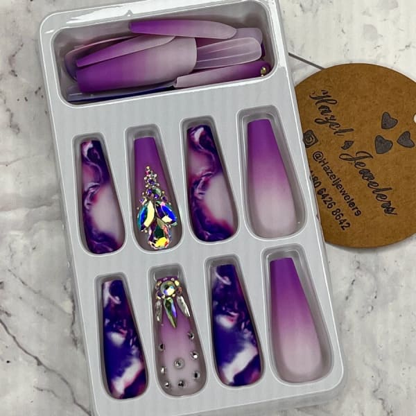 Stick on Nails Collections