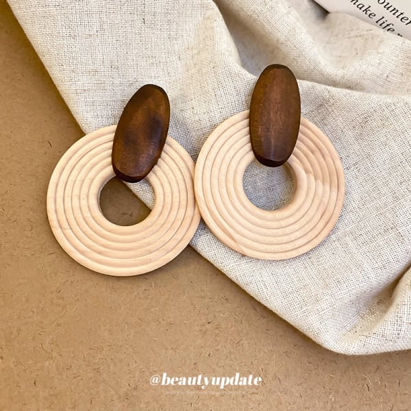 Bold Whirl Wood Earrings