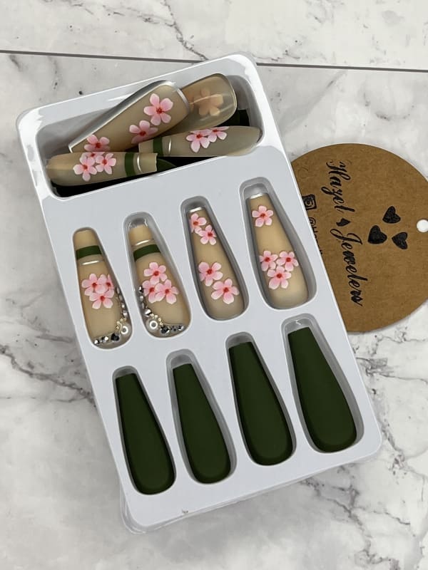 Pack Of 24 Press-On Nails (kindly Read Description Below)