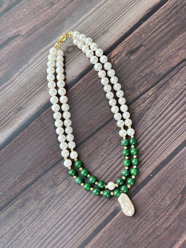 Unique Layered Pearl Necklace With Pendant