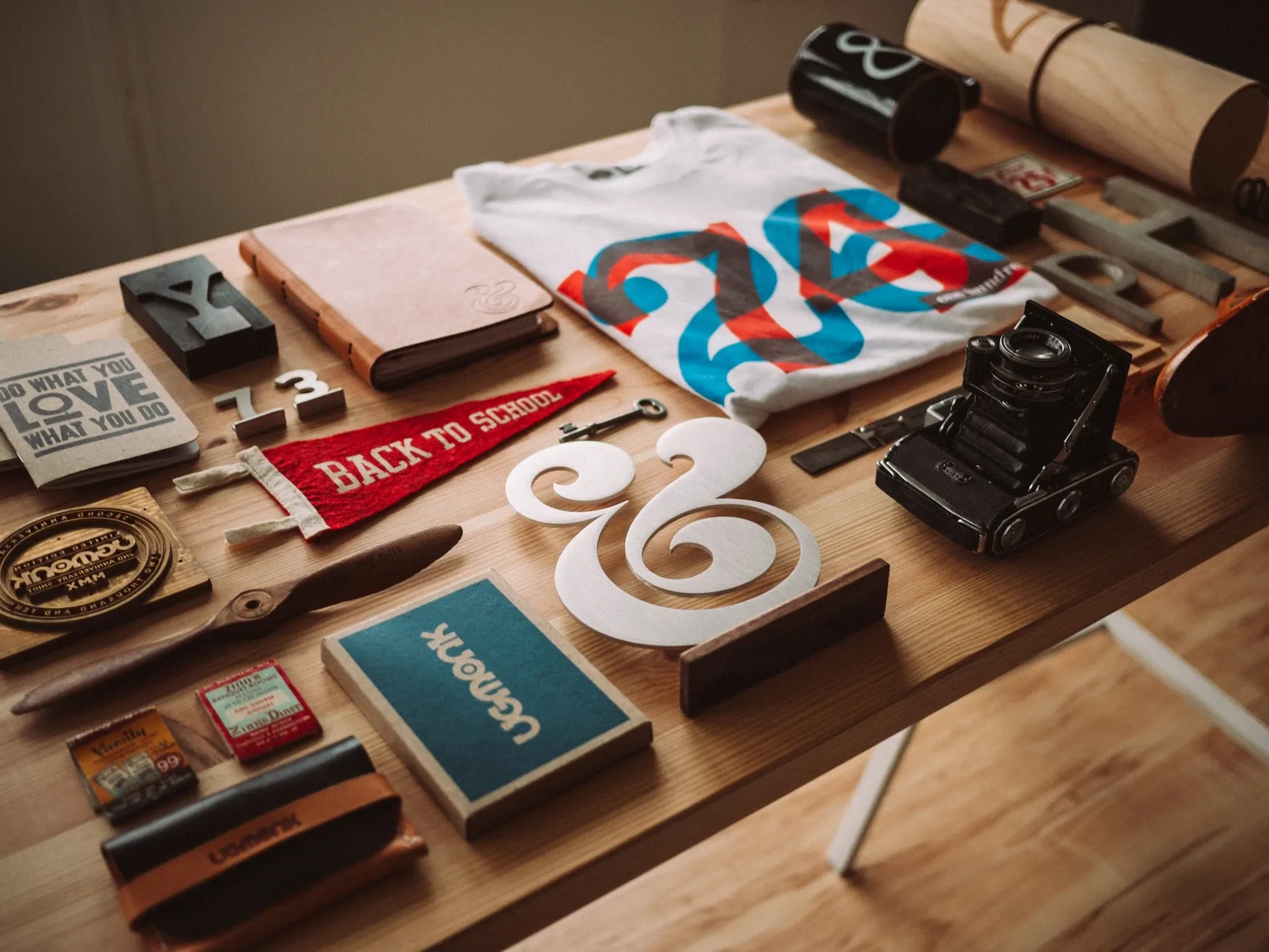 Building a Strong Brand Identity: Key Elements and Strategies