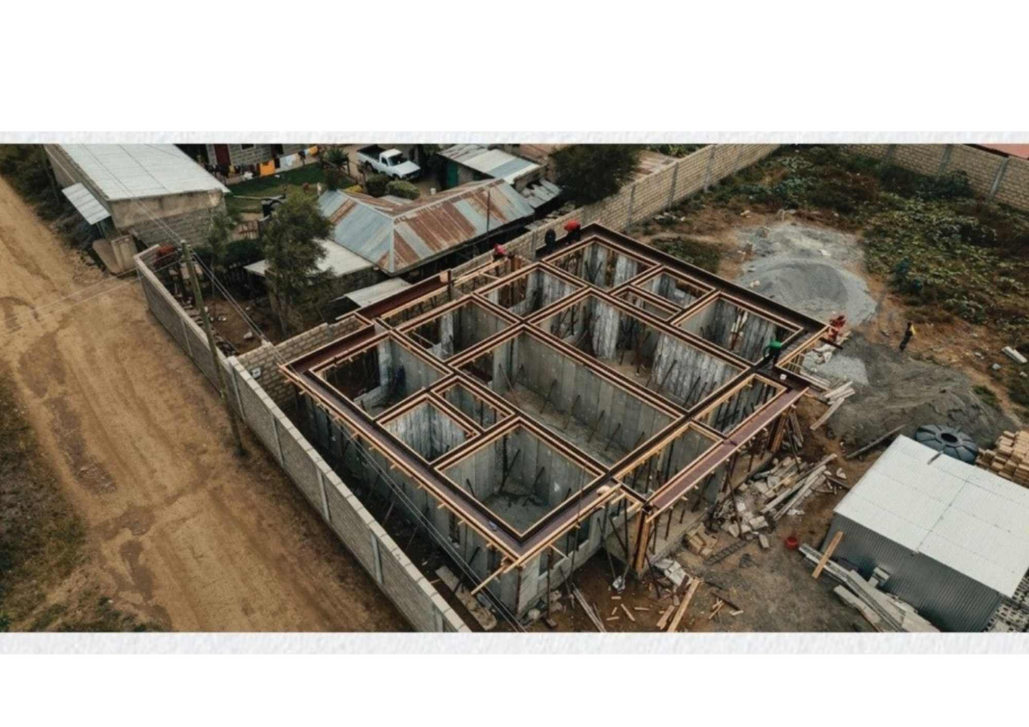 3 Bedroom Bungalow: Installation and casting of the ring beam