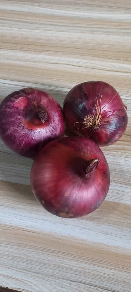 Dry onions