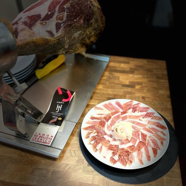 Cómo conservar el jamón ibérico en casa · Guía Hernández Jiménez