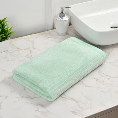 super-soft-high-absorbent-microfiber-fabric-solid-color-bath-towels-green-size-70x140-cm-aroma-towels