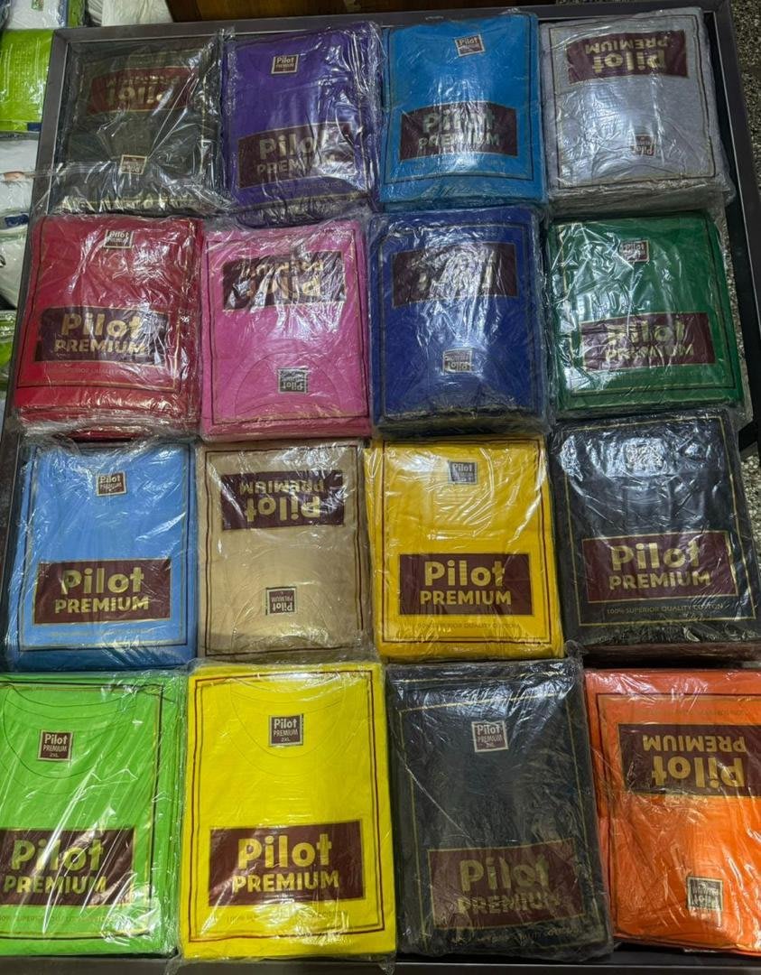 Des T-shirts Pilote à vendre  — photo 1
