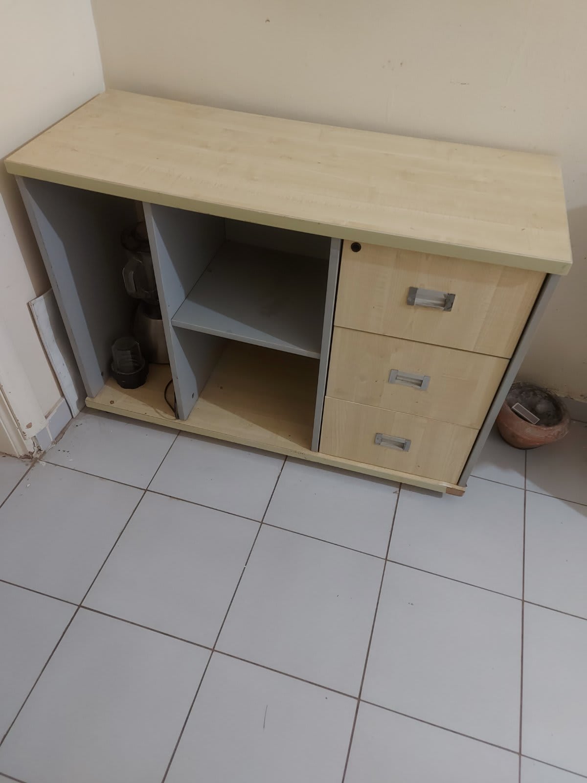 Table de rangement 