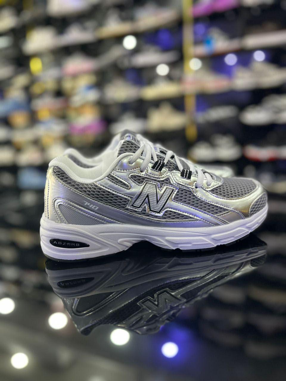Chaussures New Balance 740 Gris Disponible  — photo 1
