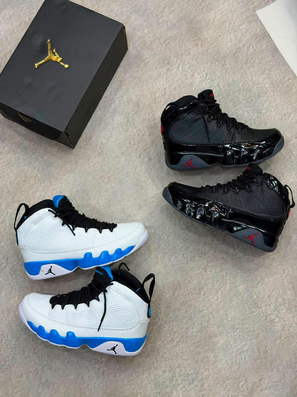 Chaussures Jordan 12 All Color Disponible  — photo 1